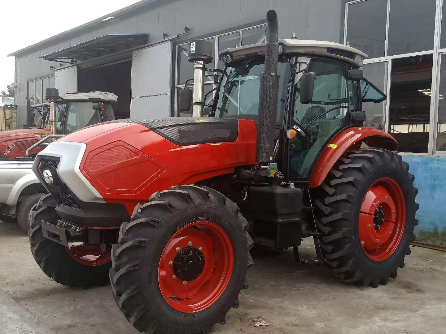 農業トラクター 80/90/100/110/130馬力 4W - Tractor Backhoe のレビューと価格